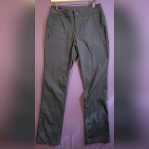 Vina Women's Black Straight Leg Pants. Size S